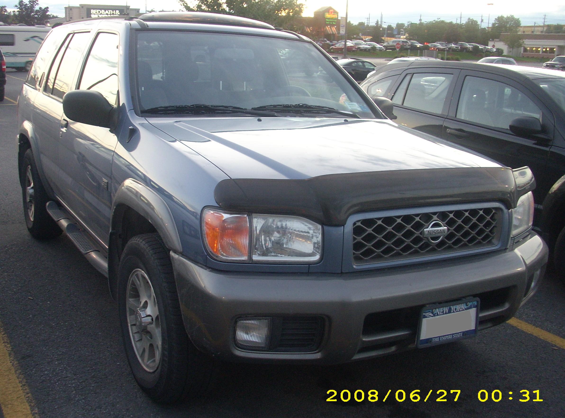 File'00'01 Nissan Pathfinder SE.JPG Wikimedia Commons